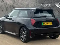 Używany Mini Cooper SE Hatch 158 kW (215 KM) 2024 Czarny Hatchback