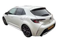 Used Toyota Corolla 184 HP (135 kW) 2019 White Hatchback