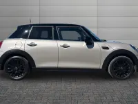 Begagnad Mini Cooper Classic 2023 Grå Halvkombi