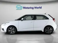 Begagnad MG MG3 Exclusive 106 HK (77 kW) 2022 Vit Halvkombi