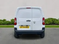 Second-hand Vauxhall Combo S 100 CP (73 kW) 2024 Alb Monovolum