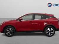 Used Nissan Qashqai N-Connecta 140 HP (102 kW) 2023 Red SUV