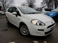 Used Fiat Punto Pop 69 HP (50 kW) 2014 White Hatchback