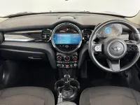 Used Mini Cooper Classic 134 HP (98 kW) 2023 Green Hatchback