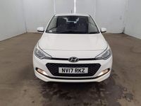 Used Hyundai i20 Edition 84 HP (61 kW) 2017 White Hatchback