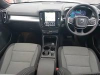 New Volvo XC40 Core 163 HP (119 kW) 2025 White SUV