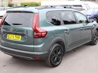Used Dacia Jogger Extreme 141 HP (103 kW) 2024 Green MPV