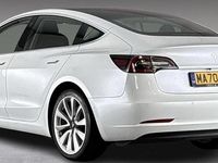 Used Tesla Model 3 Standard Range 239 kW (325 HP) 2020 White Sedan