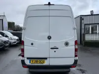 Używany Mercedes Sprinter 112 KM (82 kW) 2018 Biały Van
