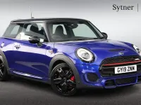 Usado Mini John Cooper Works Hatch 228 CV (167 kW) 2019 Azul Utilitario