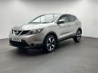 Used Nissan Qashqai N-Connecta 108 HP (79 kW) 2016 Silver SUV