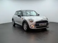 Usado Mini Cooper Hatch 2017 Plateado Utilitario