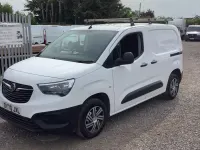 Used Vauxhall Combo Sportive 100 HP (73 kW) 2020 White MPV