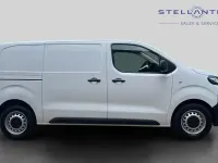 New Vauxhall Vivaro 98 kW (134 HP) 2025 White MPV