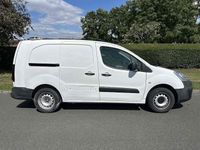 Used Citroën Berlingo 100 HP (73 kW) 2017 White MPV