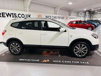 Used Nissan Qashqai N-TEC 141 HP (103 kW) 2011 White SUV