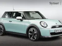 Used Mini Cooper Hatch 154 HP (113 kW) 2024 Green Hatchback