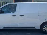Used Vauxhall Vivaro 100 HP (73 kW) 2022 White MPV