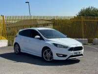 Used Ford Focus Zetec 125 HP (91 kW) 2016 White Hatchback