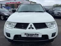 Used Mitsubishi L200 175 HP (128 kW) 2014 White Pickup