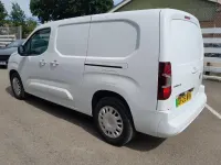 Used Vauxhall Combo 98 kW (134 HP) 2025 White MPV