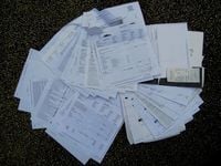 Used Toyota Aygo 68 HP (50 kW) 2015 Red Hatchback