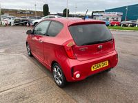 Used Kia Picanto 84 HP (61 kW) 2016 Red Hatchback