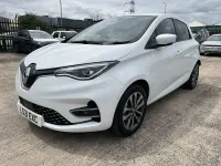 Used Renault Zoe GT-Line 98 kW (134 HP) 2021 White Hatchback