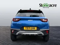 Usado Kia Stonic GT-Line 118 CV (86 kW) 2021 Azul SUV