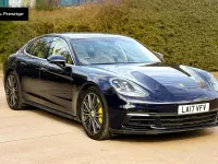 Used Porsche Panamera 440 HP (323 kW) 2017 Blue Hatchback