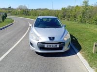 Begagnad Peugeot 308 Access 92 HK (67 kW) 2011 Silver Halvkombi