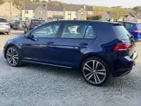 Used VW Golf VII SE 115 HP (84 kW) 2017 Blue Hatchback