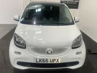 Used Smart ForFour 71 HP (52 kW) 2016 White Hatchback
