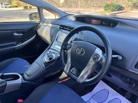 Used Toyota Prius 70 HP (51 kW) 2026 White Hatchback