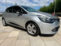 Begagnad Renault Clio IV Dynamique 90 HK (66 kW) 2015 Silver Halvkombi