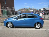 Second-hand Hyundai i30 Active 100 CP (73 kW) 2014 Albastru Hatchback