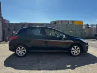 Begagnad Peugeot 308 Active 2013 Svart Halvkombi