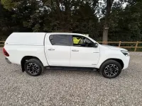 Used Toyota HiLux 150 HP (110 kW) 2022 White Pickup