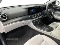 Usado Mercedes E200 AMG Line Premium 200 HP (147 kW) 2022 Azul Carrinha