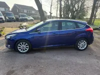 Używany Ford Focus Titanium 2015 Niebieski Hatchback