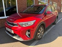 Usado Kia Stonic 2023 Vermelho SUV