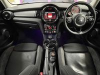 Used Mini Cooper Hatch 136 HP (100 kW) 2018 Blue Hatchback