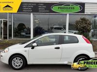 Used Fiat Punto Pop 69 HP (50 kW) 2015 White Hatchback