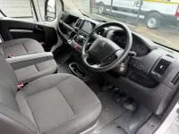 Used Peugeot Boxer Premium 140 HP (102 kW) 2023 White Van