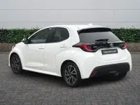 Used Toyota Yaris Design 116 HP (85 kW) 2023 White Hatchback