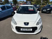 Used Peugeot 308 Active 92 HP (67 kW) 2013 White Hatchback