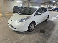 Used Nissan Leaf 80 kW (109 HP) 2011 White Hatchback