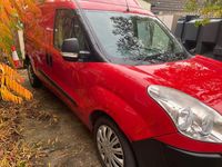 Używany Fiat Doblò 105 KM (77 kW) 2013 Czerwony Minivan