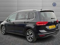 Used VW Touran SEL 150 HP (110 kW) 2022 Black MPV