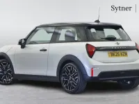 Used Mini Cooper Hatch 113 kW (154 HP) 2026 White Hatchback